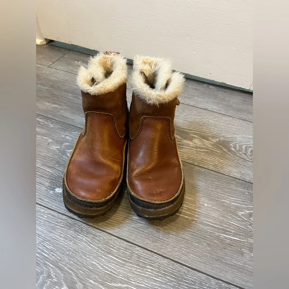 Merrell Women’s Tremblant Pull On Polar Leather Boots Size 6